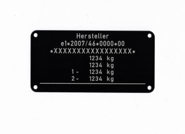 Var.15 Typenschild für die Fahrzeugklasse O1 und O2, beschriftet ohne Zusatzangaben